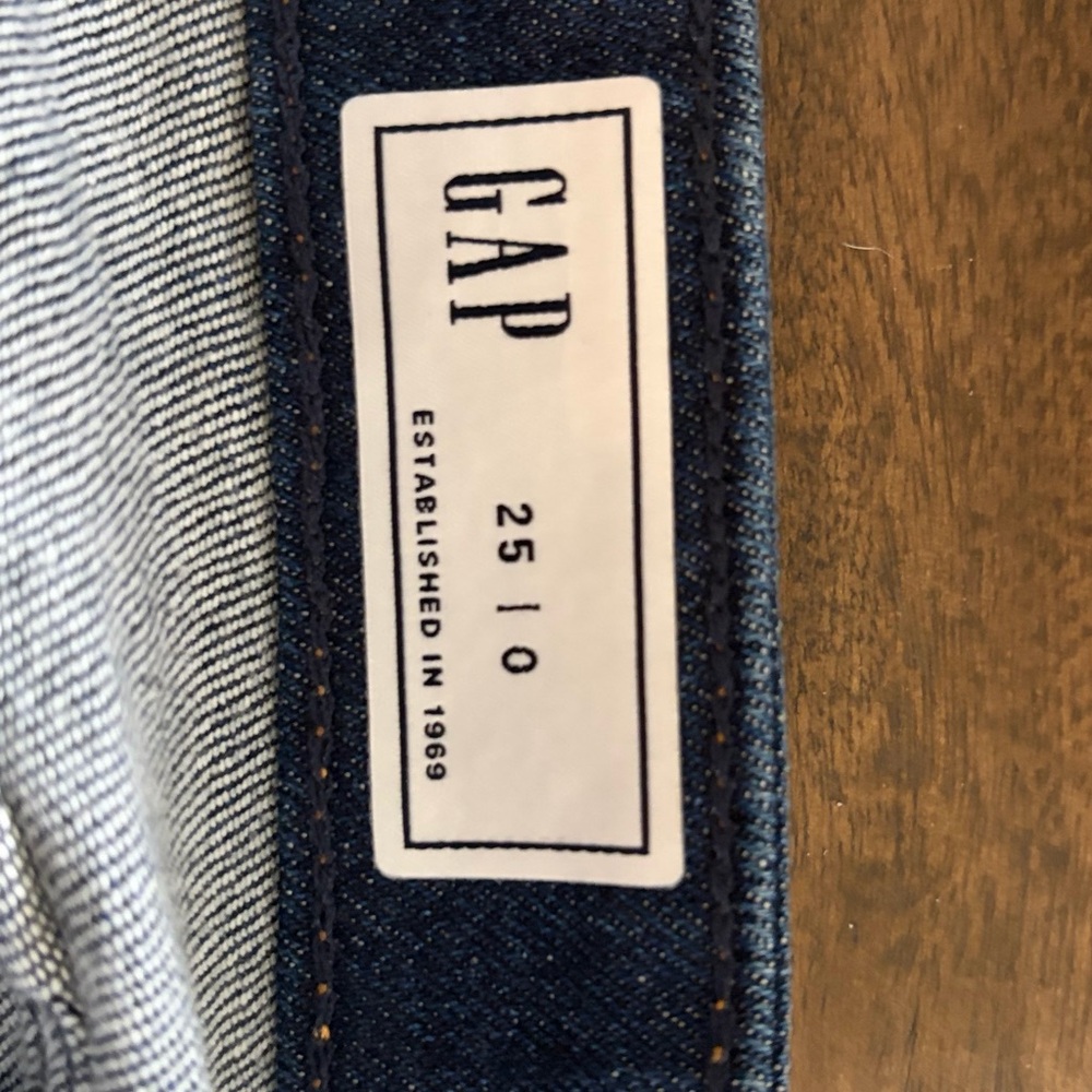 GAP Classic Blue Denim - Picture 3 of 3